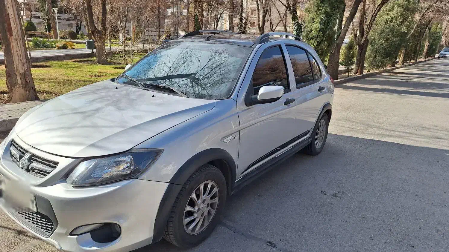 کوییک ۱۴۰۱ نقره ای|خودرو سواری و وانت|اصفهان, دشتستان|دیوار