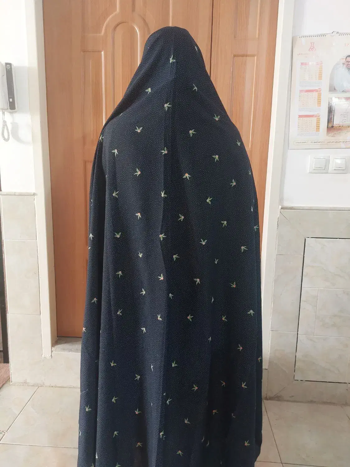 چادر دوخته|لباس|کاشان, درب یلان|دیوار