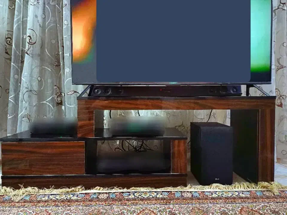 میز تلویزیون کاملا نو با رنگ خاص چشم ببری|میز تلویزیون|اندیشه, اندیشه فاز ۳|دیوار