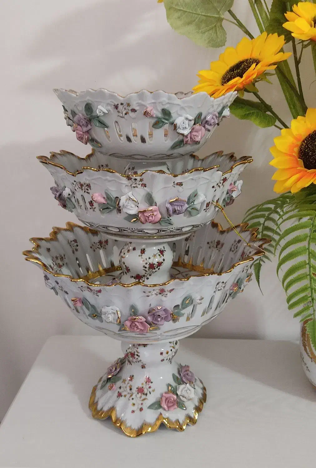 لیلی و مجنون|ظروف سرو و پذیرایی|مشهد, پروین اعتصامی|دیوار