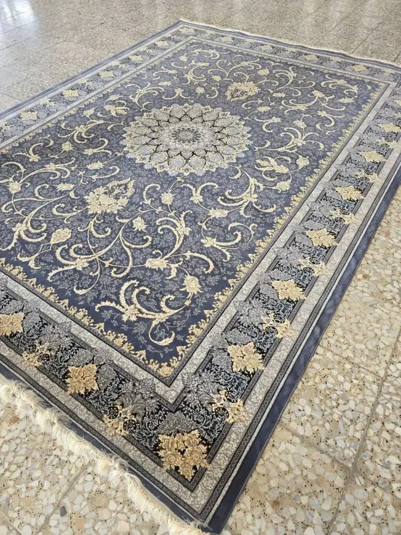 فرش ۷۰۰شانه تراکم ۲۵۵۰با کیفیت|فرش|کازرون, |دیوار