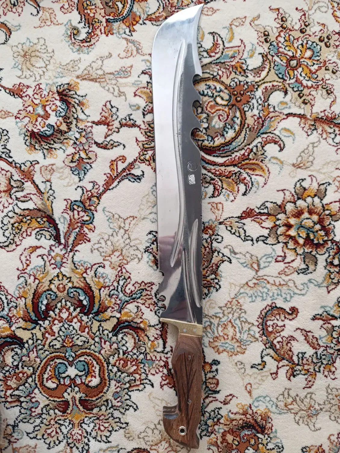 چاقو|کلکسیون اشیاء عتیقه|همدان, |دیوار