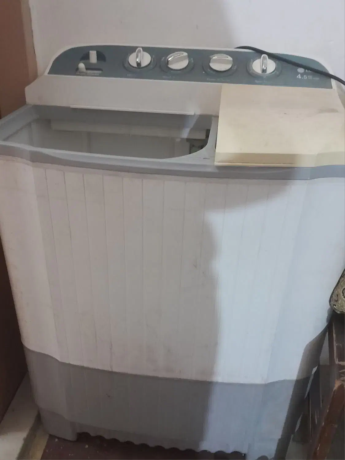 ماشین لباس شوی|ماشین لباسشویی و خشک‌کن لباس|قم, قم نو|دیوار