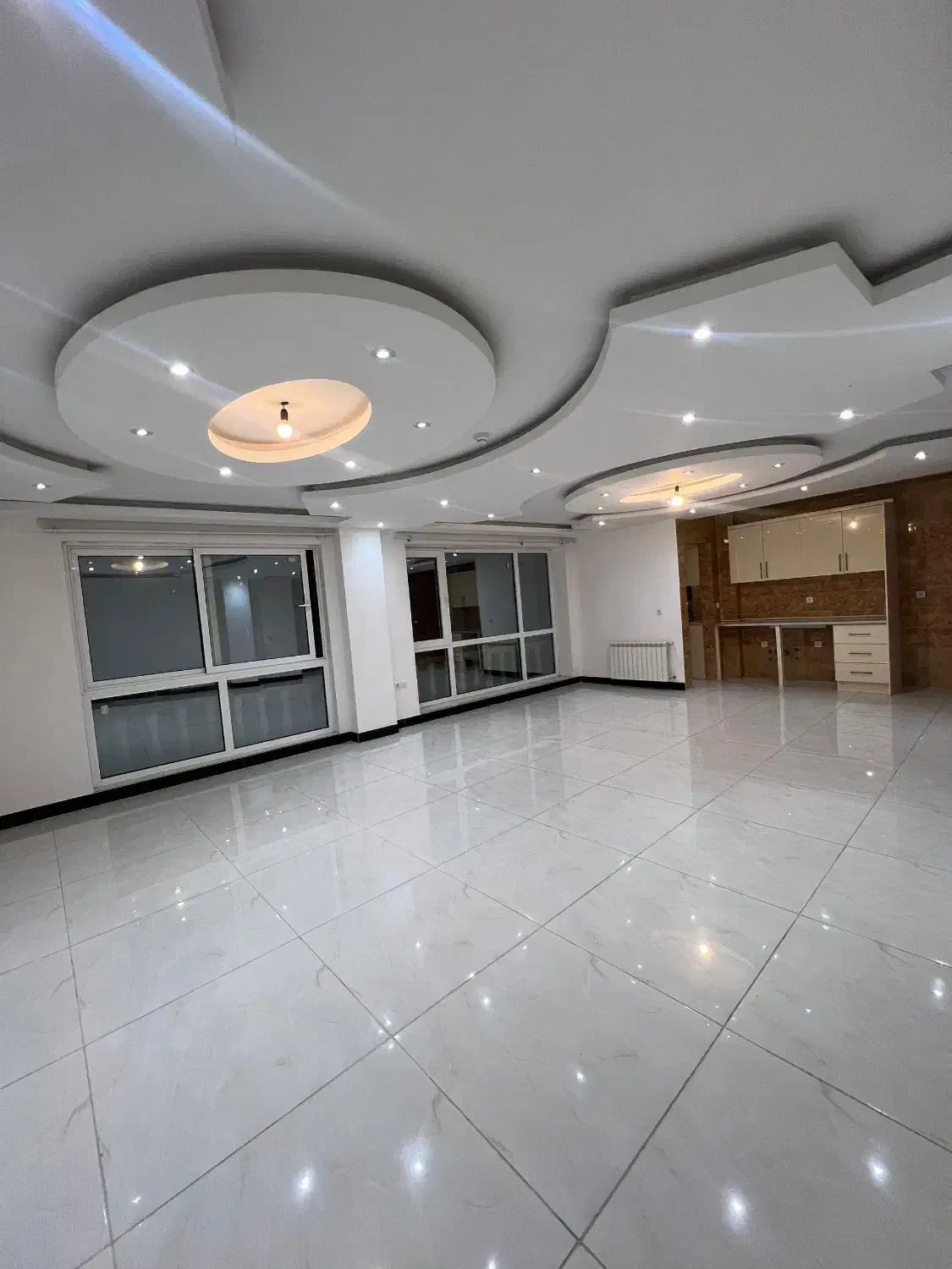 اجاره آپارتمان ۱۲۰متری شیک دنج درخیابان هراز|اجارهٔ آپارتمان|آمل, |دیوار