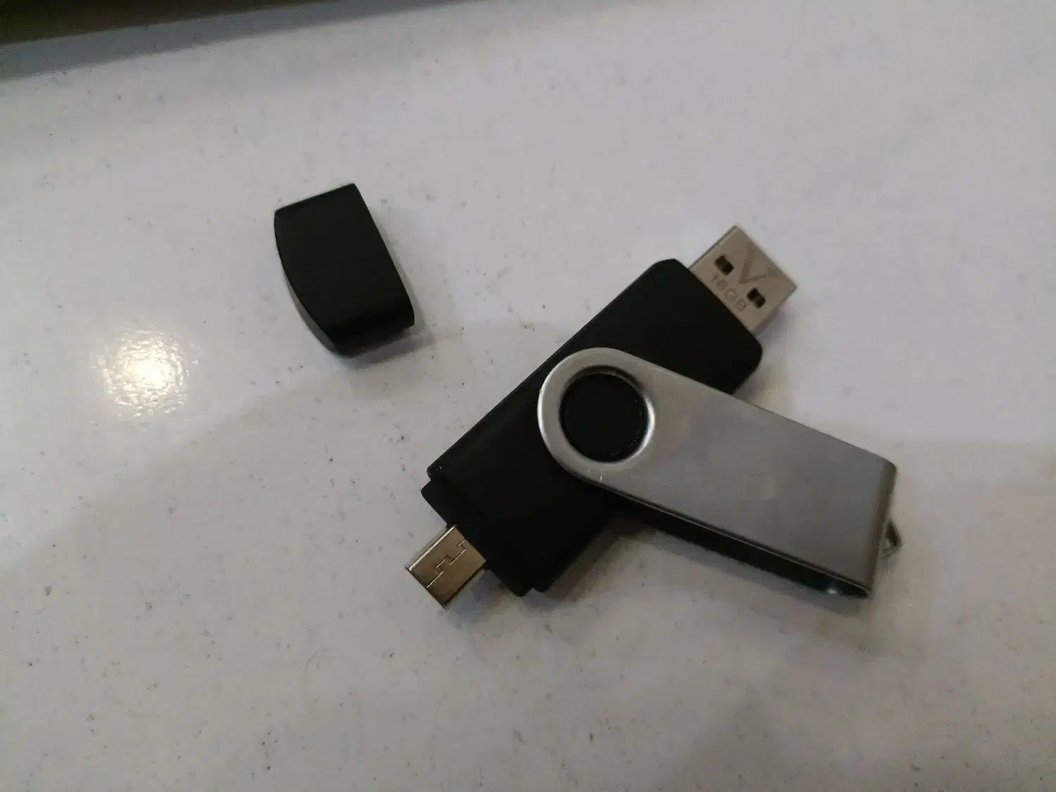 فلش ۱۶G|قطعات و لوازم جانبی رایانه|مشهد, چهارچشمه|دیوار