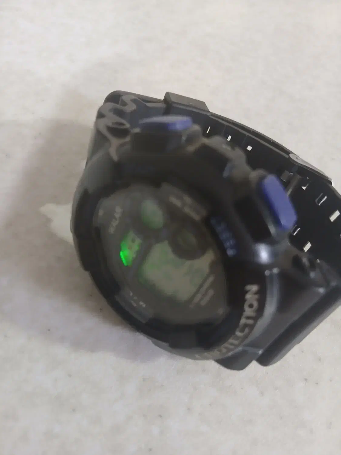 ساعت مچی دیجیتال|ساعت|قم, دروازه چوبی|دیوار