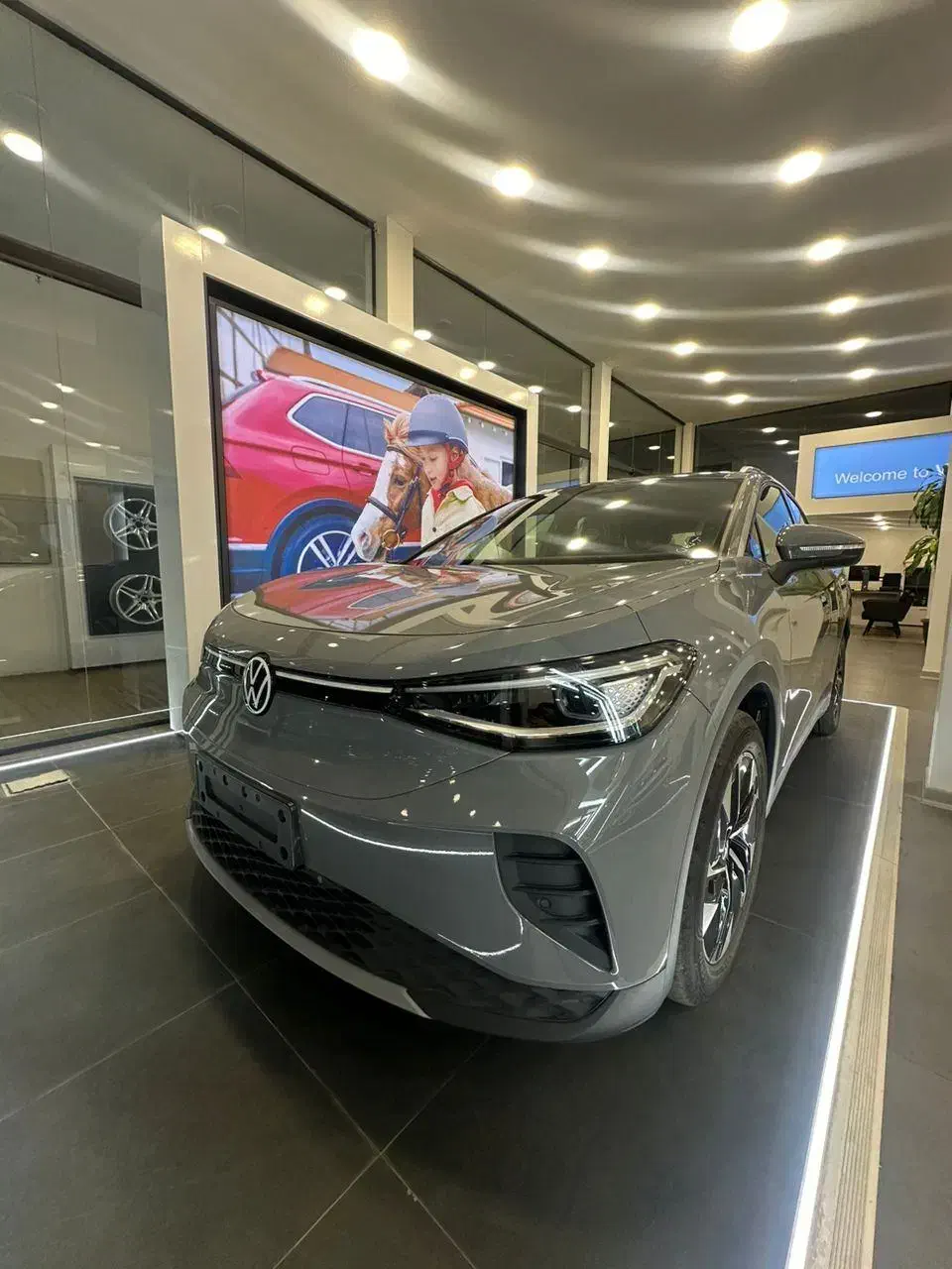 فولکس واگن ID4/ آلمانی 2025 ماموت خودرو|خودرو سواری و وانت|کرج, کرج نو|دیوار