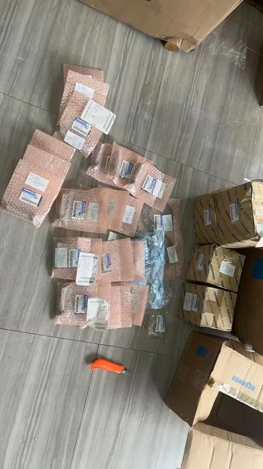 منشی -فروشنده|استخدام بازاریابی و فروش|تهران, مهرآباد|دیوار