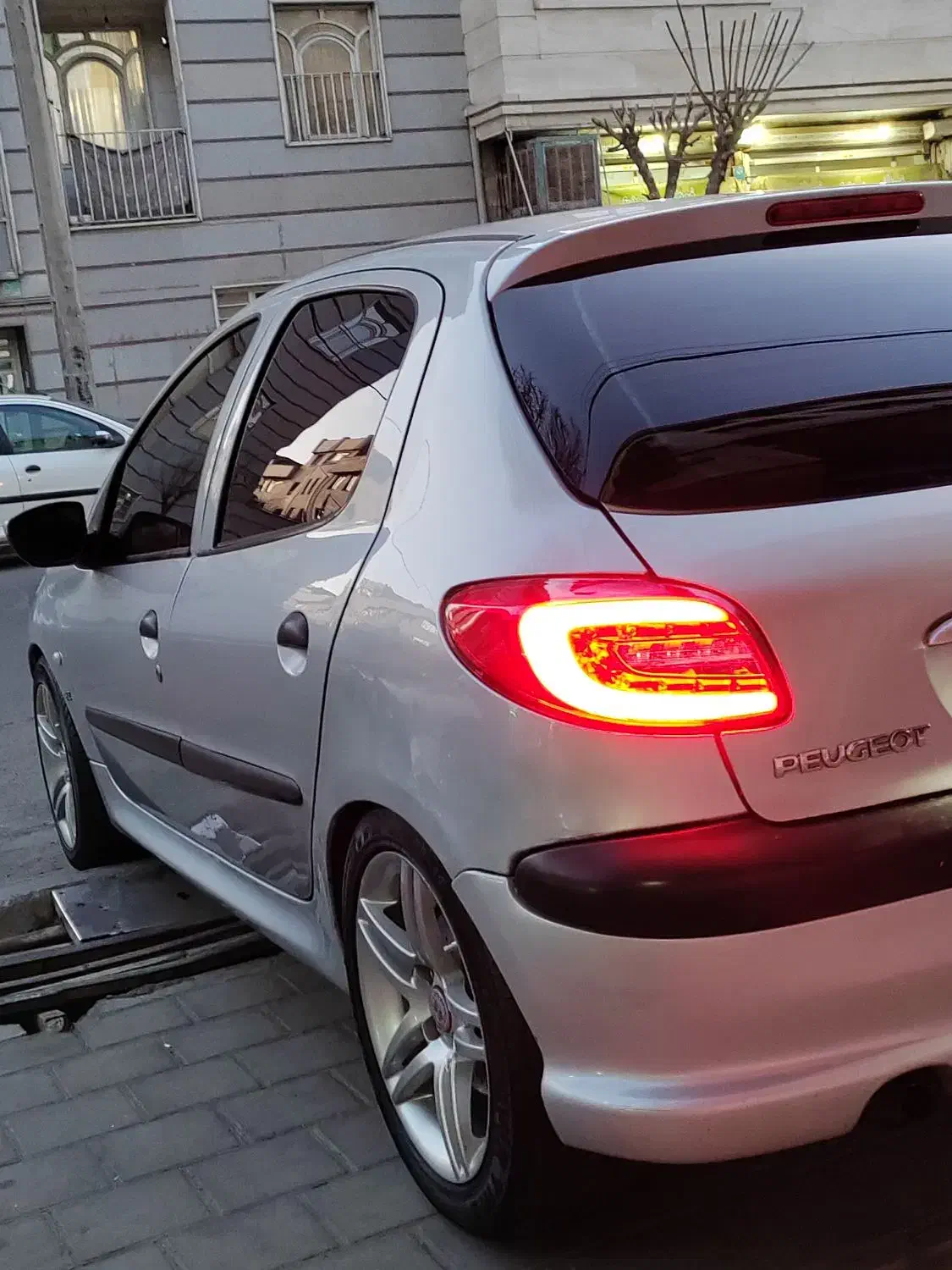 206|خودرو سواری و وانت|تهران, نیلوفر|دیوار