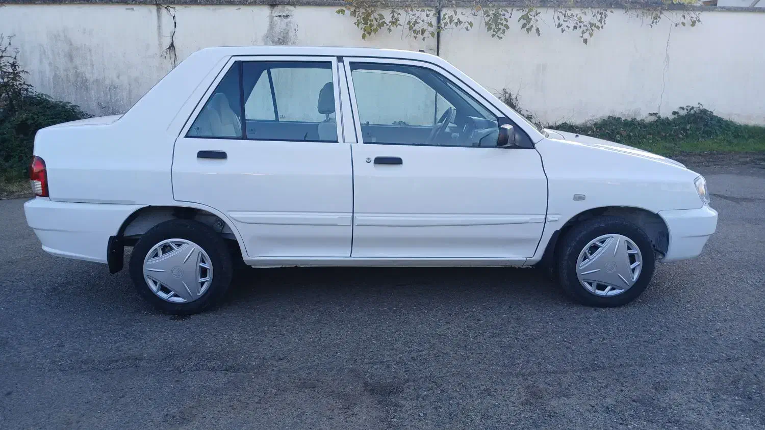 پراید ۱۳۲ مدل ۹۴ بیرنگ|خودرو سواری و وانت|رشت, عینک|دیوار