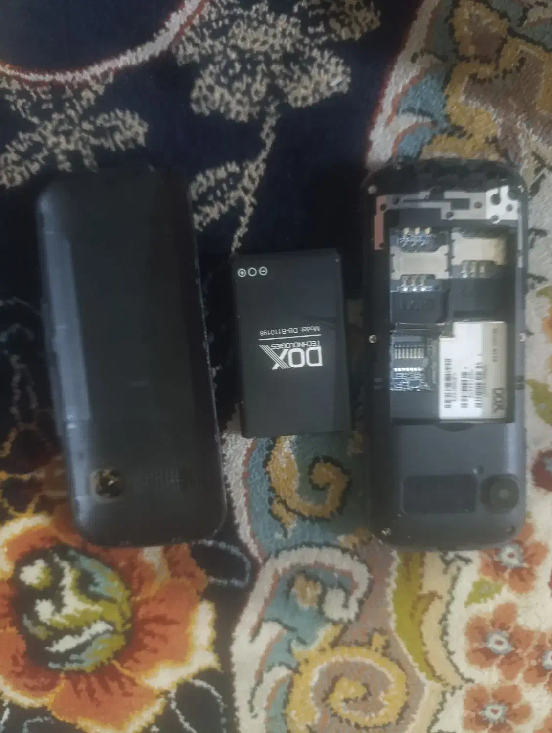 گوشی نوکیا|موبایل|رباط‌کریم, رباط‌کریم|دیوار