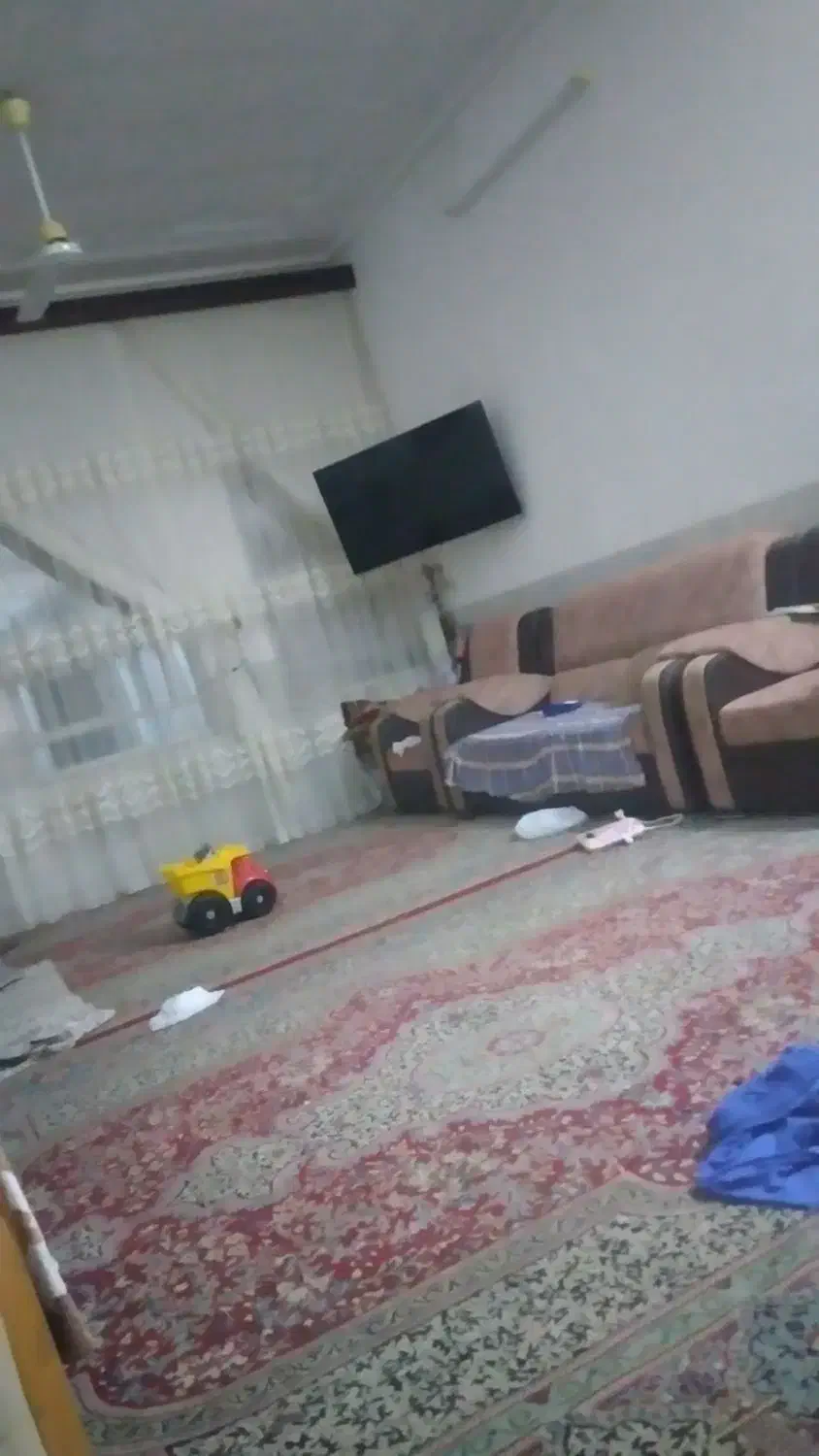 تلویزون۴۲|تلویزیون و پروژکتور|اردکان, |دیوار