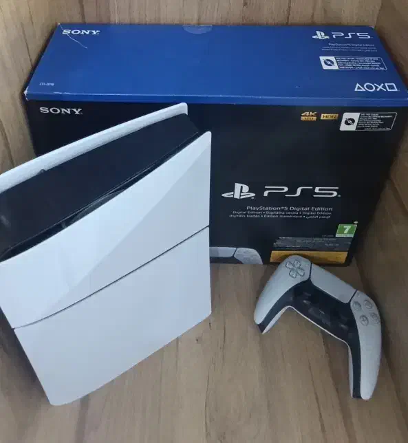 پلیاستیشن 5 خیلی تمیز|کنسول، بازی ویدئویی و آنلاین|اصفهان, ملکشهر|دیوار