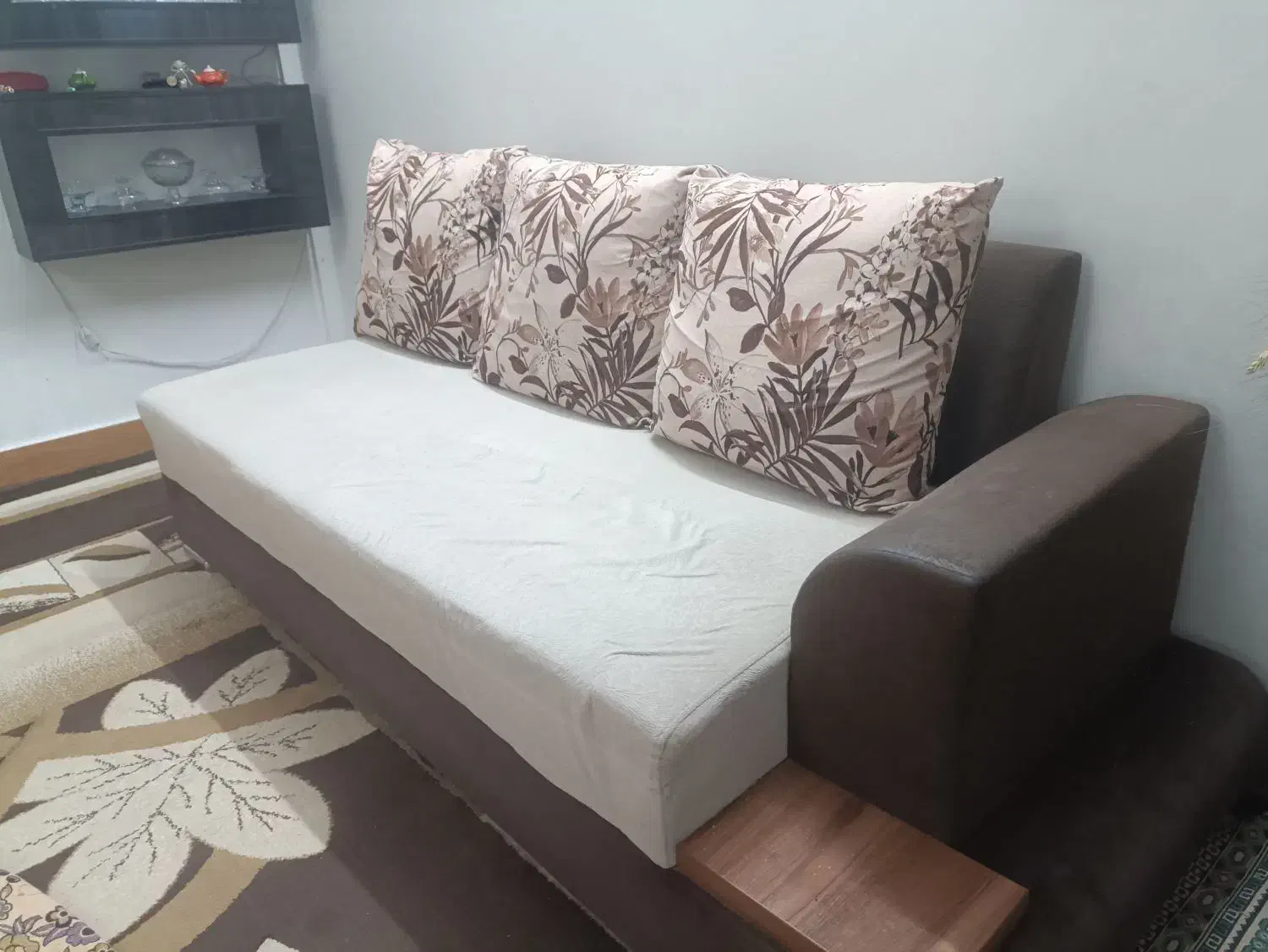 فروش مبل ۷ نفره|مبلمان خانگی و میز عسلی|کازرون, |دیوار