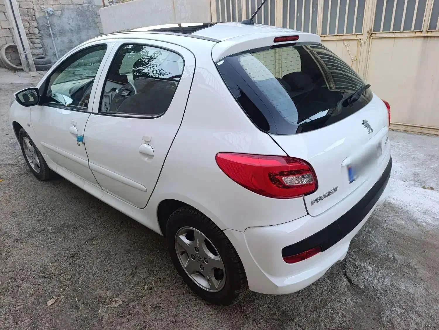 207پانامدل402درحدصفر|خودرو سواری و وانت|کامیاران, |دیوار