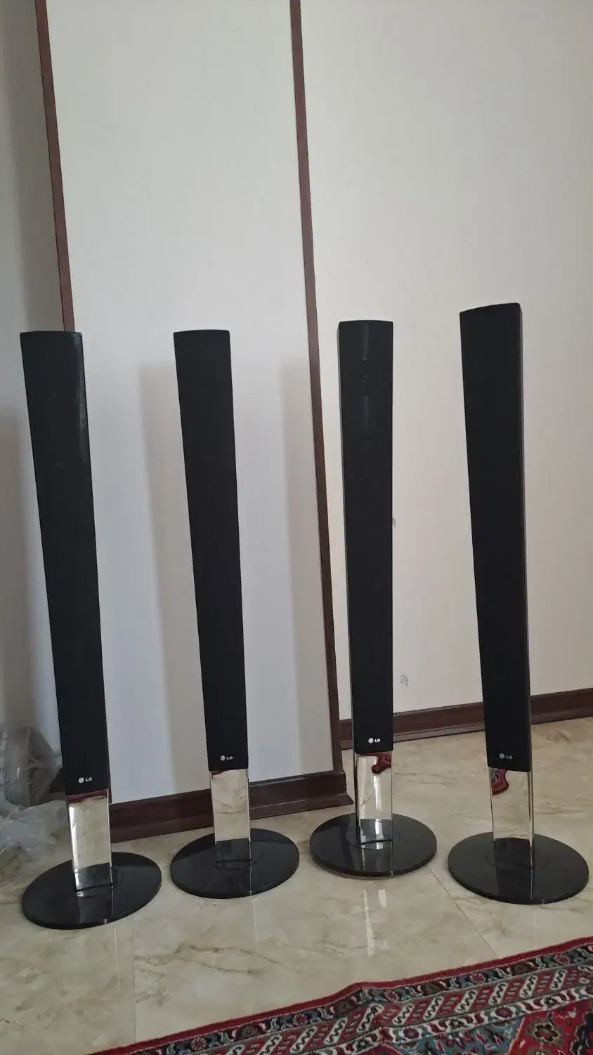 فرش،میز،سینما خانواده|سیستم صوتی خانگی|اشتهارد, |دیوار