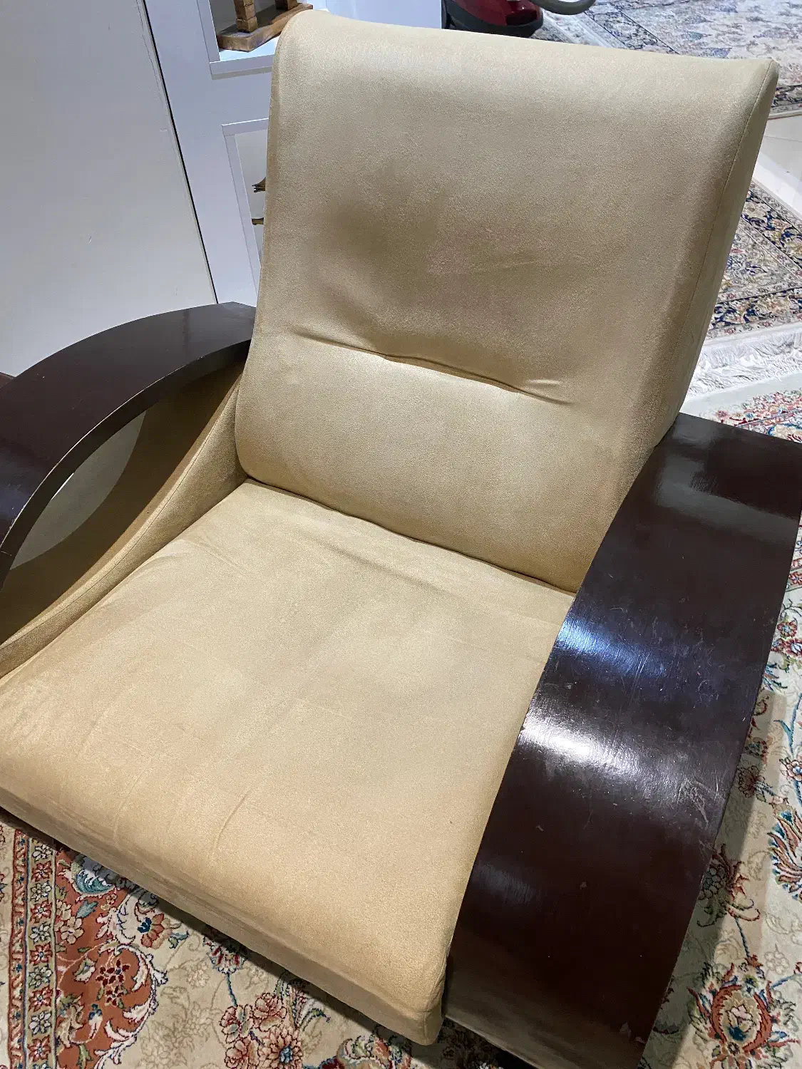 ست مبل چوبی کرم رنگ ۷ نفره|مبلمان خانگی و میز عسلی|رباطکریم, رباطکریم|دیوار