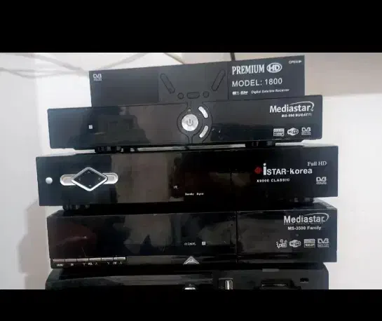 گیرنده|صوتی و تصویری|قم, وادی السلام|دیوار