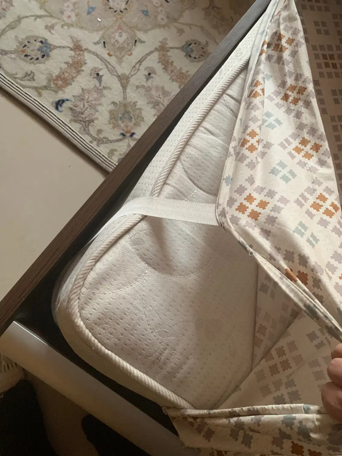 تشک طبی-فنری|تشک تختخواب|اصفهان, جلفا|دیوار