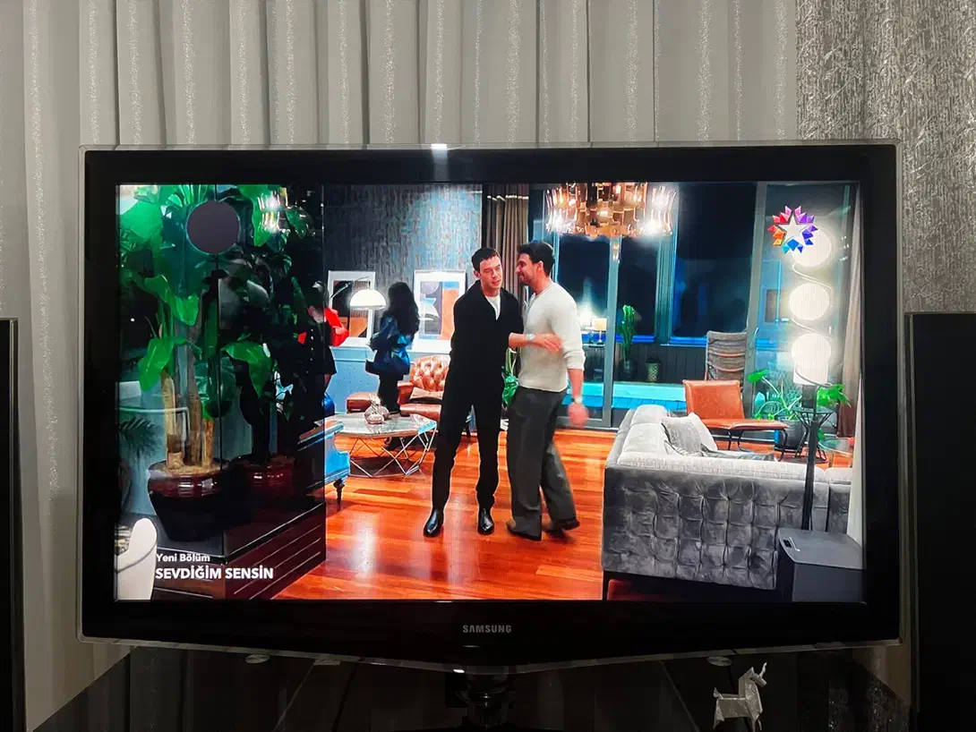 LCD SAMSUNG ۴۶ اینچ|تلویزیون و پروژکتور|تهران, منیریه|دیوار