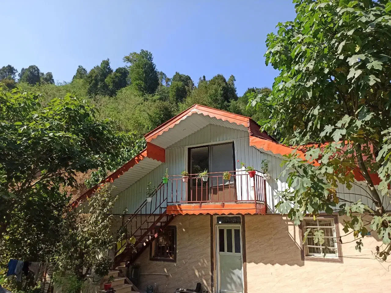 اجاره ویلا جنگلی|اجارهٔ کوتاهمدت ویلا و باغ|رشت, گلسار|دیوار