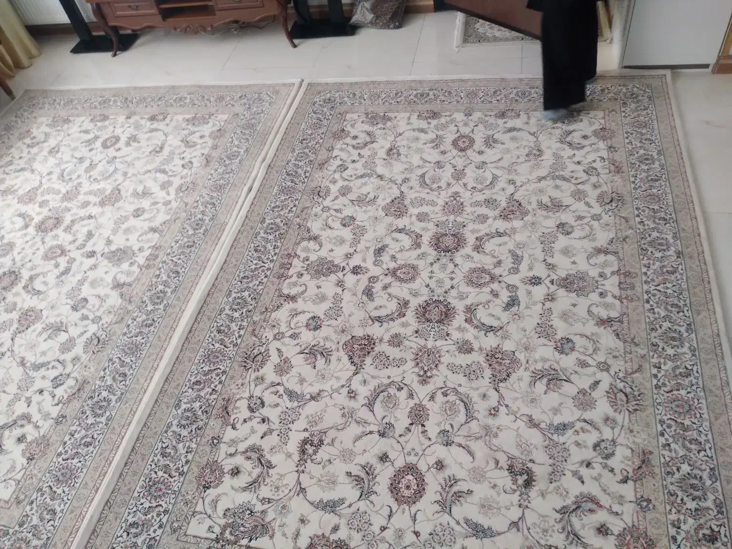 یک جفت ۶متری طرح افشان ویک عدد۹متری دستباف گونه|فرش|قرچک, زیبا شهر|دیوار