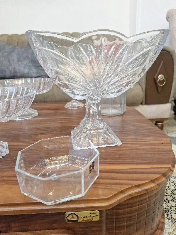 ظروف کریستال لیوان میوه خوری شیرینی خوری پارچ|ظروف سرو و پذیرایی|لاهیجان, کوی آزادگان|دیوار