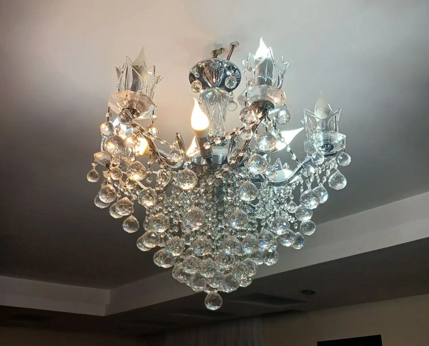 سه عدد لوستر ست کریستال|لوستر و چراغ آویز|کرج, دهقان ویلا|دیوار