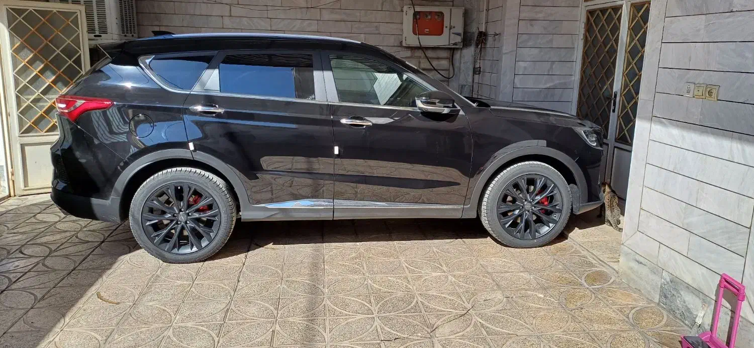 فیدیلیتی الیت ۷ صندلی|خودرو سواری و وانت|قم, دروازه چوبی|دیوار