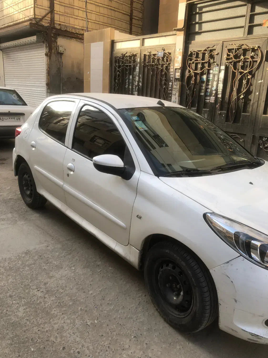 207 مدل1402|خودرو سواری و وانت|مشهد, عنصری|دیوار