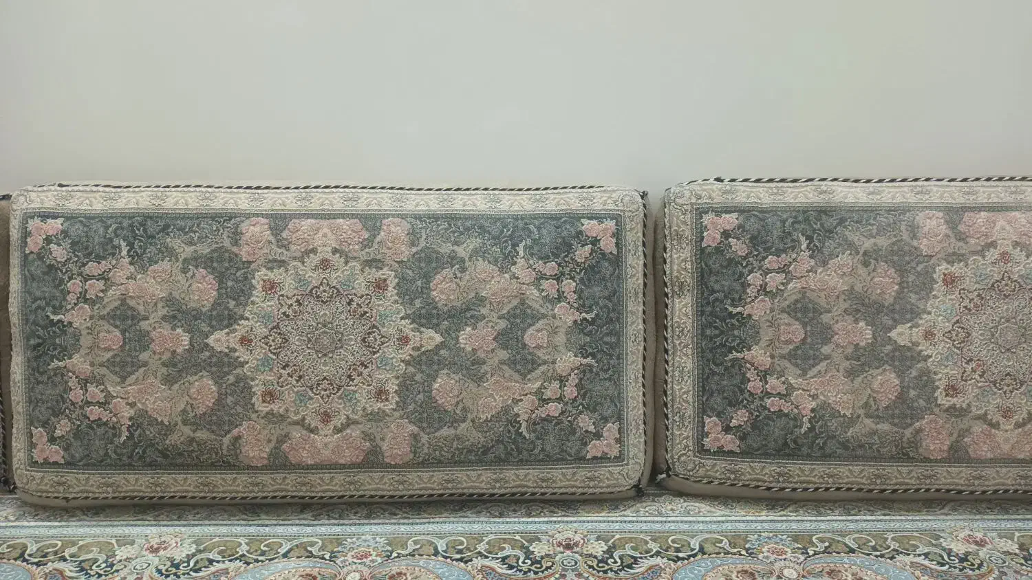 ۲ جفت پشتی|پشتی|سمنان, |دیوار