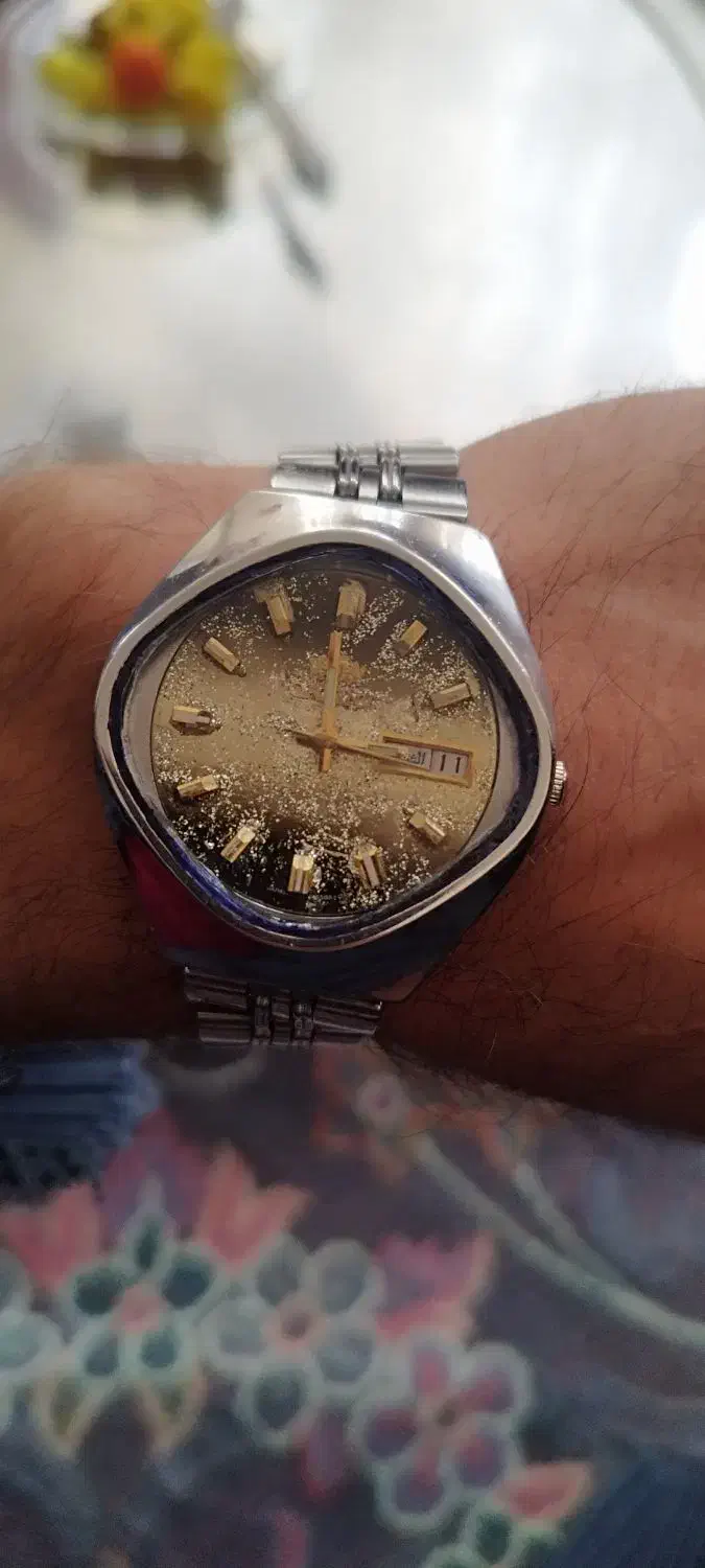 اورینت اتوماتیک|ساعت|شهرکرد, |دیوار