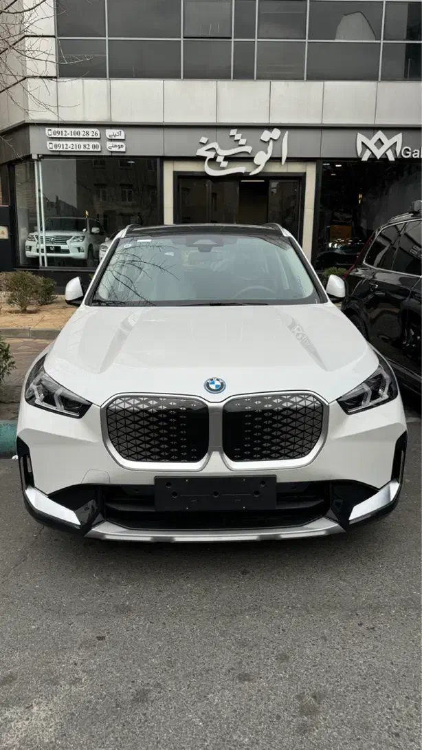 BMW Ix1|خودرو سواری و وانت|تهران, نیلوفر|دیوار