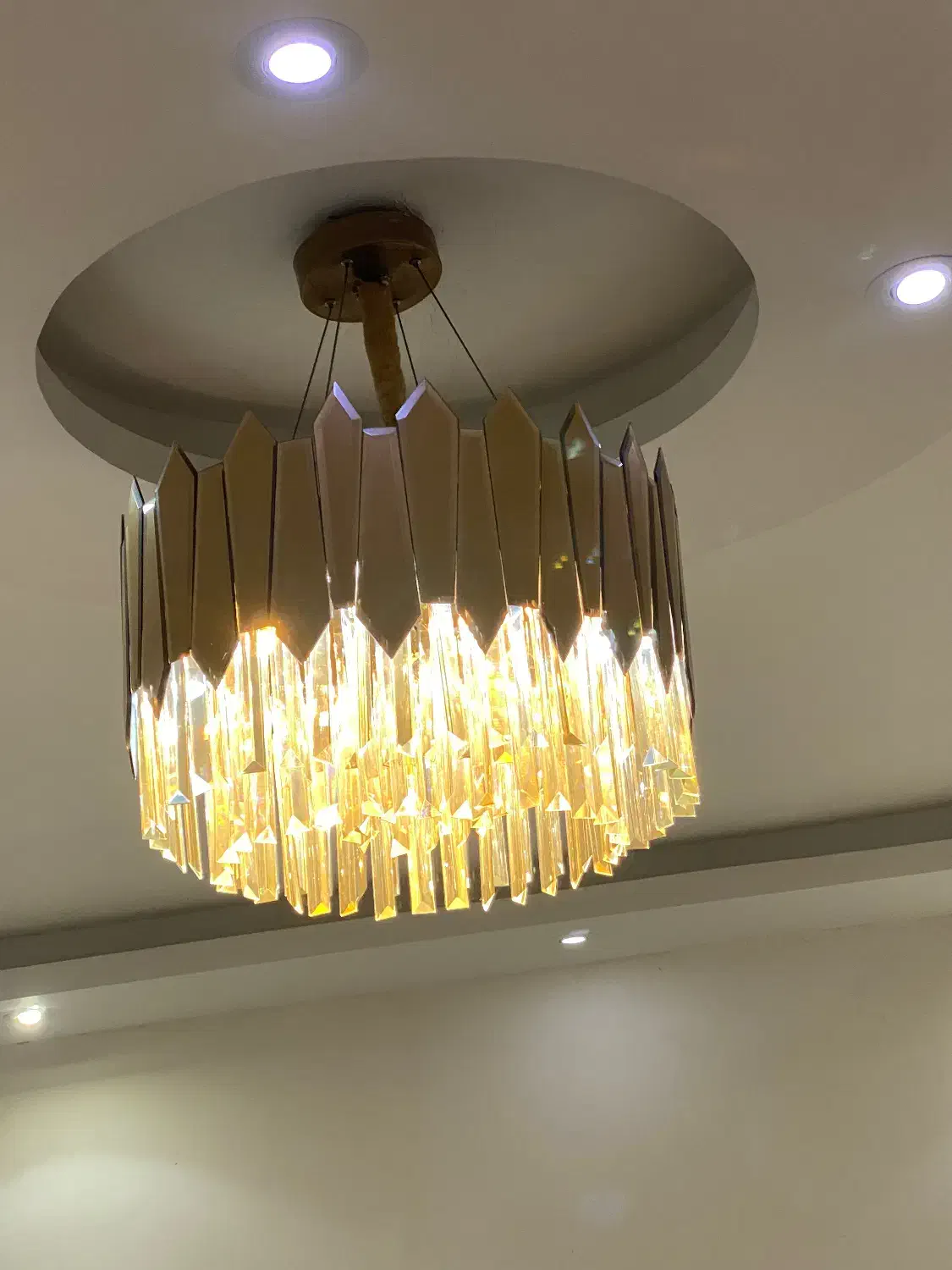 لوسر|لوستر و چراغ آویز|رشت, کوی حسینی|دیوار