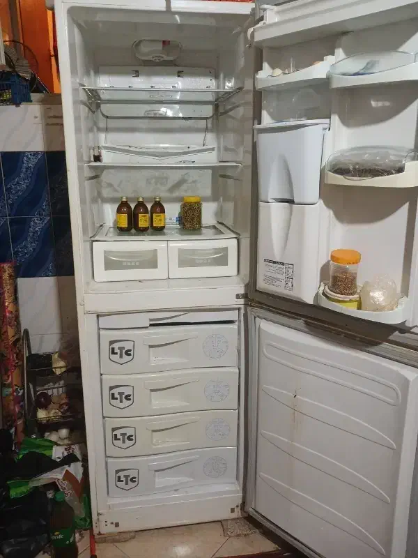 یخچال فریزر|یخچال و فریزر|شیراز, شهرک قمشه|دیوار