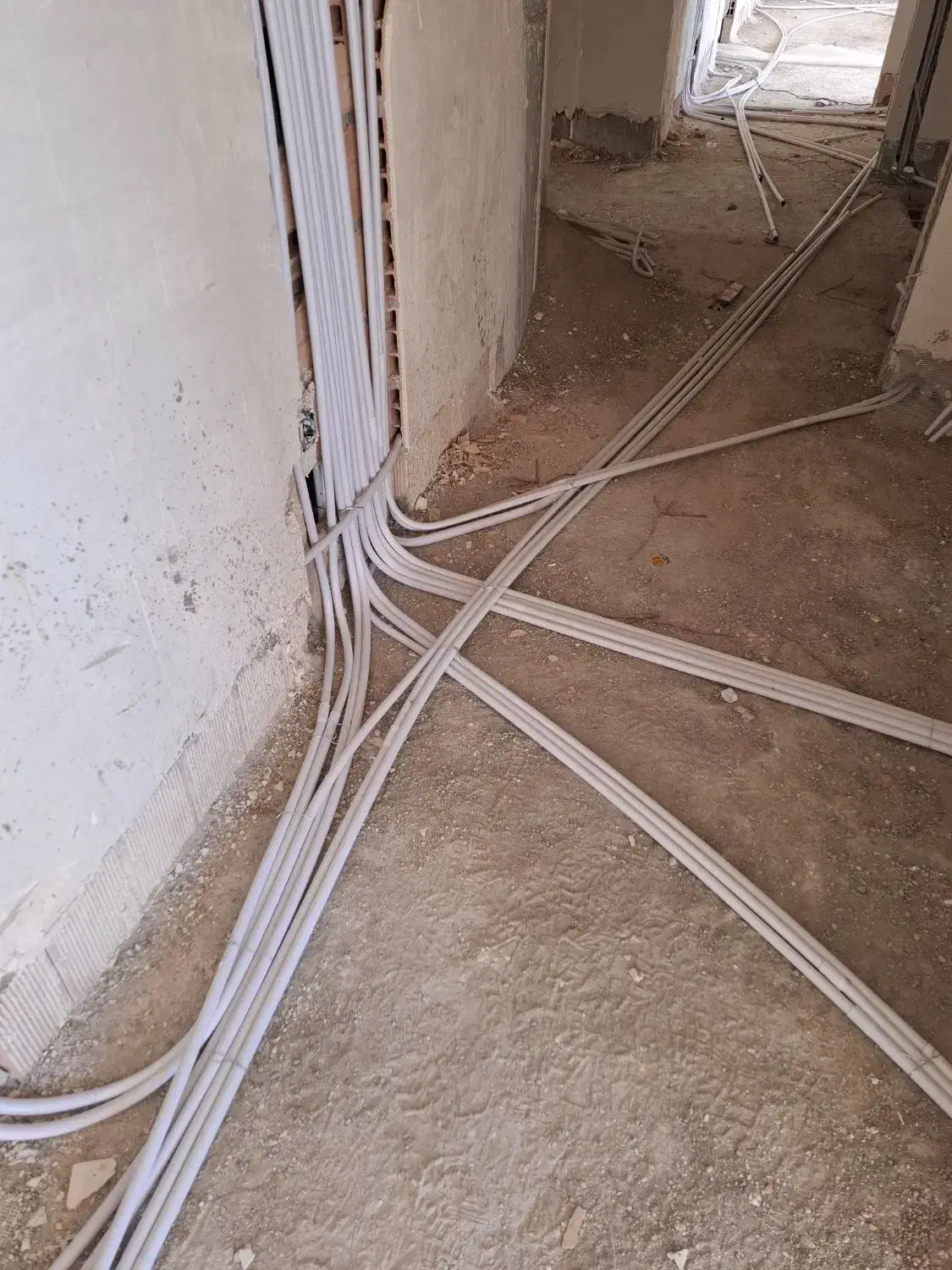 برقکار ساختمان و تجاری|خدمات پیشه و مهارت|تبریز, |دیوار