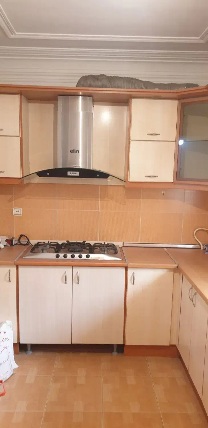 فروش یا تهاتر ویلایی ۱۷۵ متری دو واحدی مطهری|فروش خانه و ویلا|رشت, خمیران زاهدان|دیوار