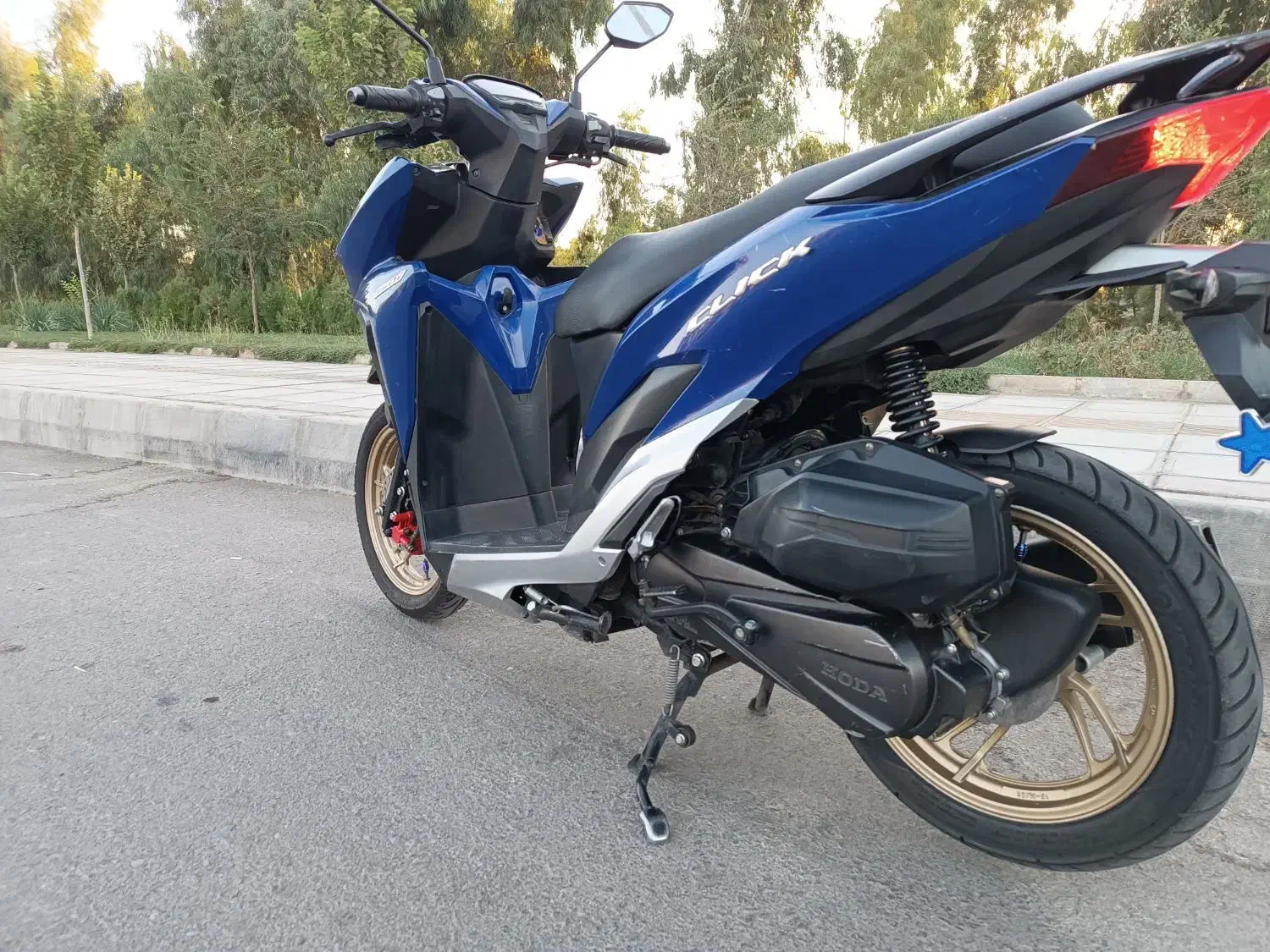 طرح کلیک|موتورسیکلت|قم, ولیعصر|دیوار