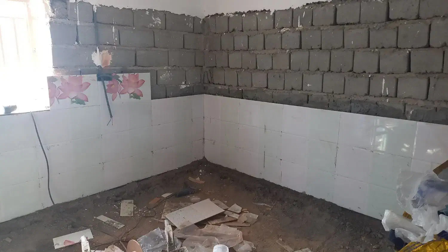 سرامیک کاشی استاد|خدمات پیشه و مهارت|ریگان, |دیوار