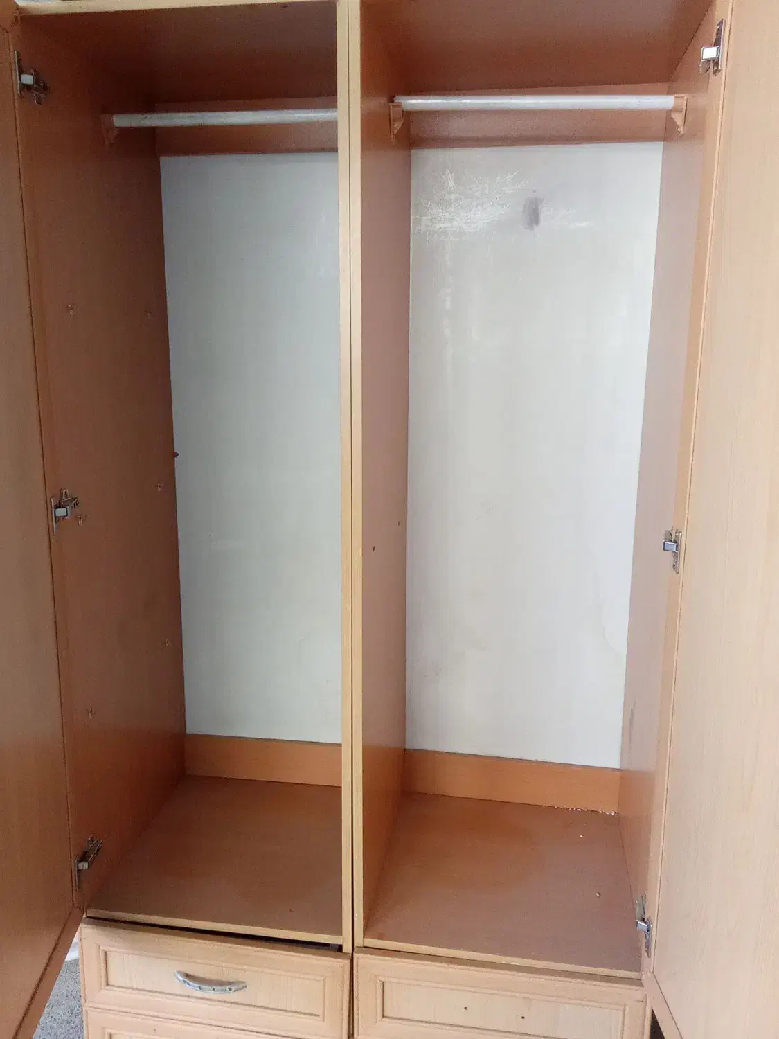 کمد لباس|جاکفشی، کمد، دراور|شیروان (خراسان), |دیوار