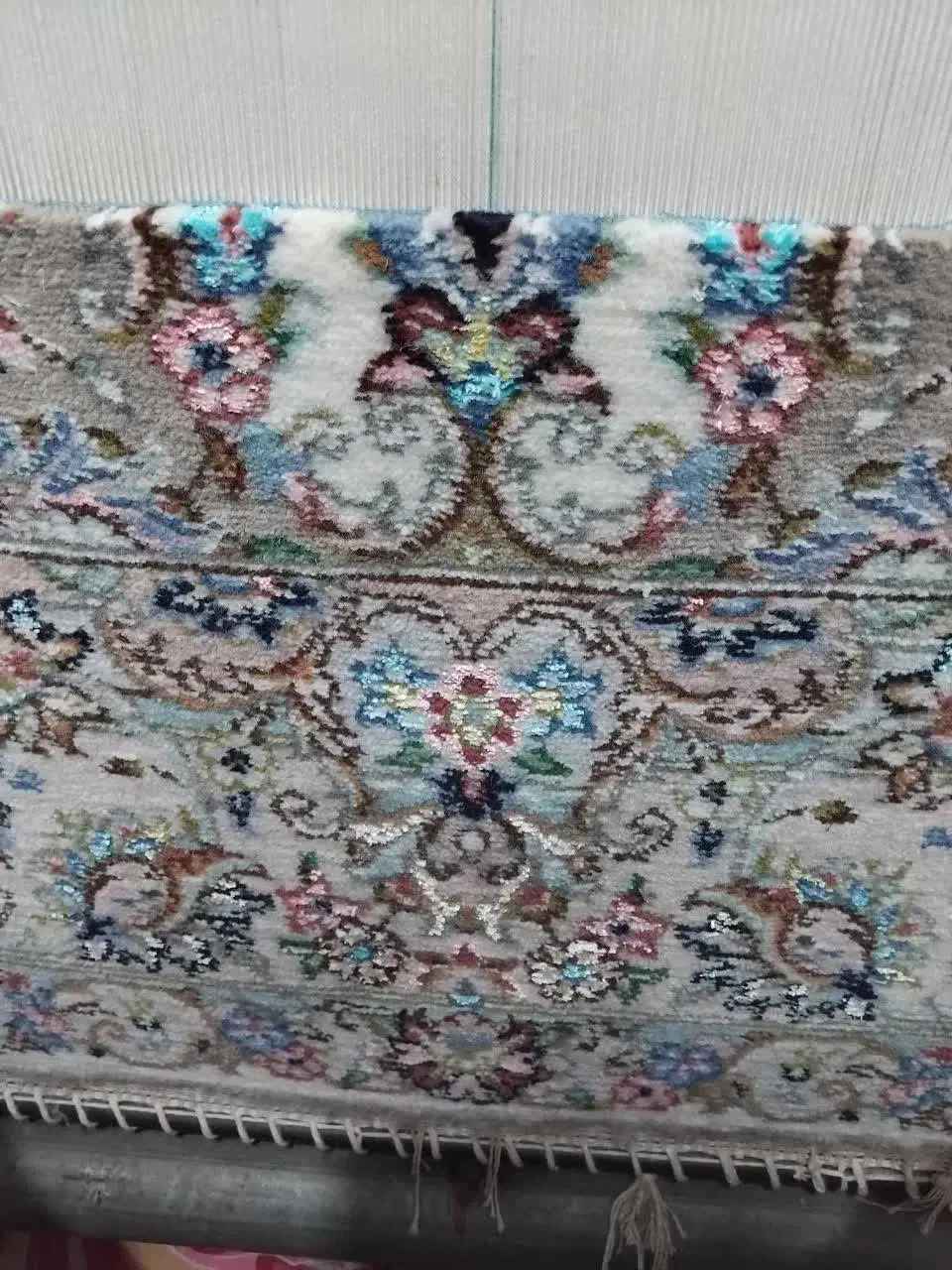 قالیچه ۳۲ خونه|فرش|کاشان, دروازه جوشقان|دیوار