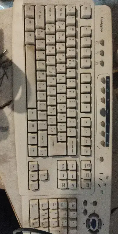 مانیتور و کیبورد|قطعات و لوازم جانبی رایانه|کاشان, باغ ماجد|دیوار