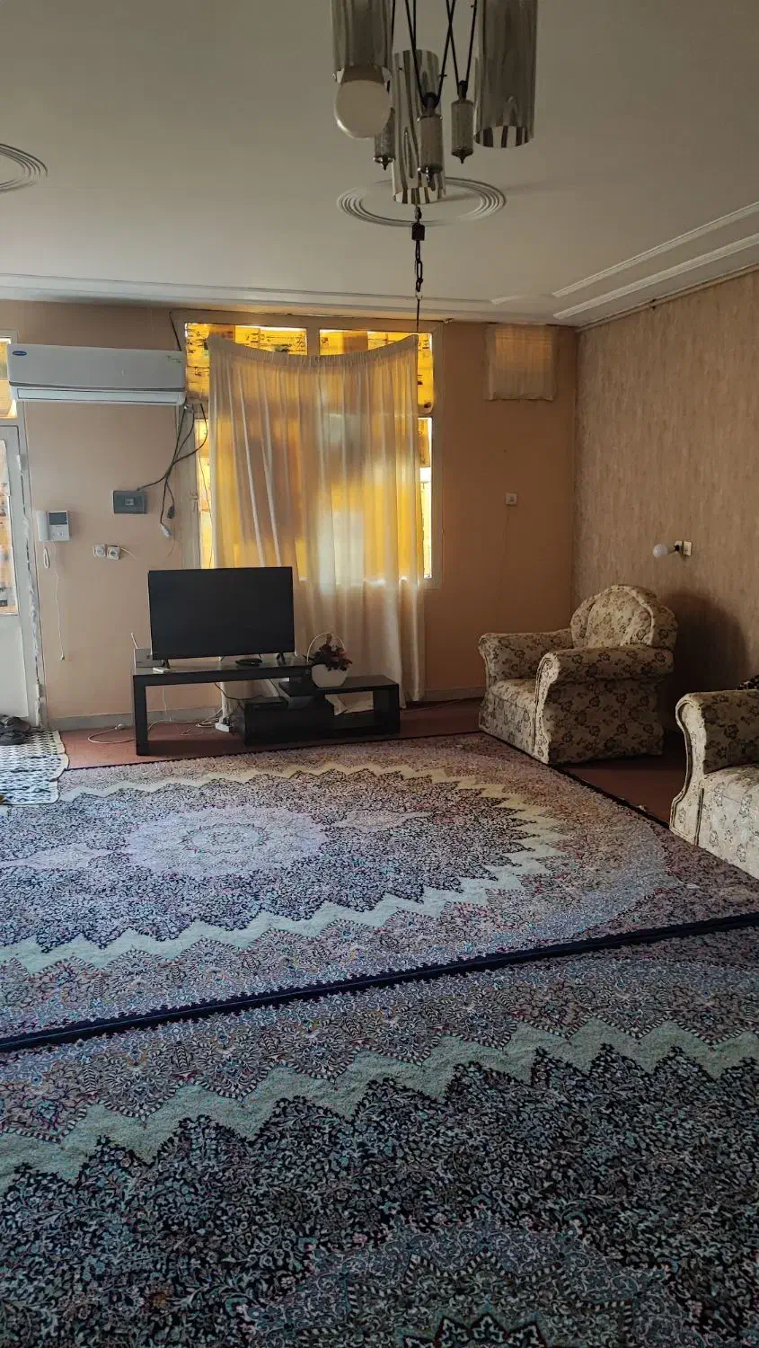 آپارتمان بالاویلایی۱۳۰م کرمان بلوارآزادگان کوچه ۱۴|اجارهٔ آپارتمان|کرمان, |دیوار
