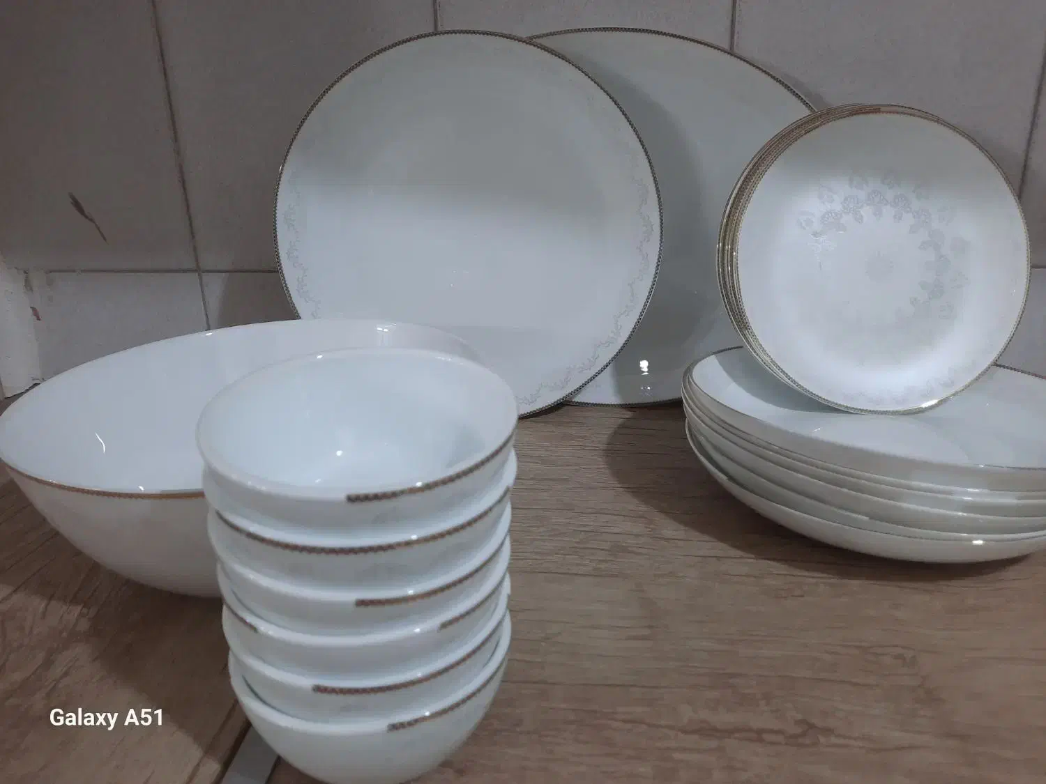 آرکوپال درحدنو|ظروف سرو و پذیرایی|ری, شهادت|دیوار