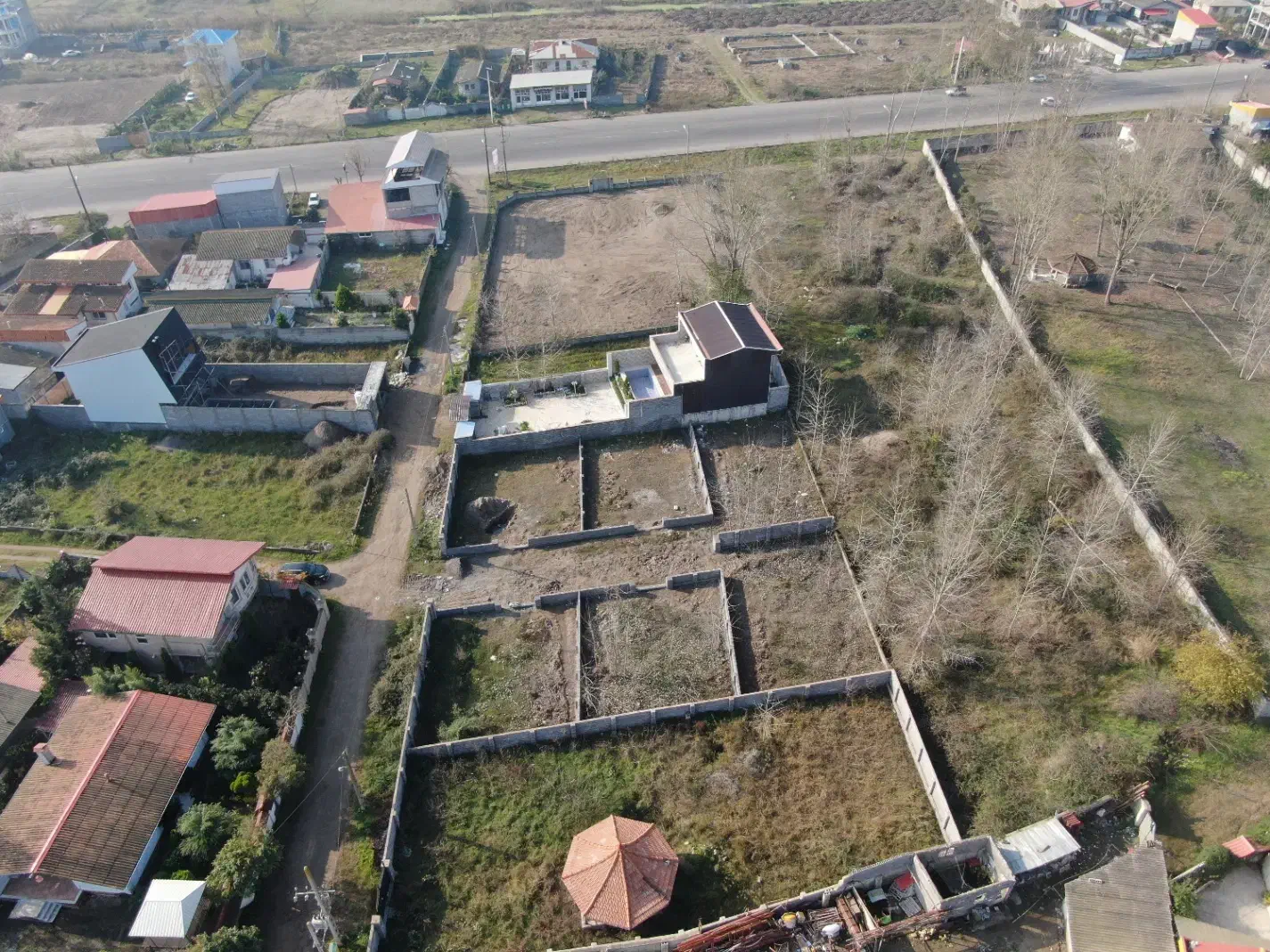 مسکونی با مجوز ساخت و سند مالکیت تک برگ|فروش زمین و ملک کلنگی|رشت, استادسرا|دیوار