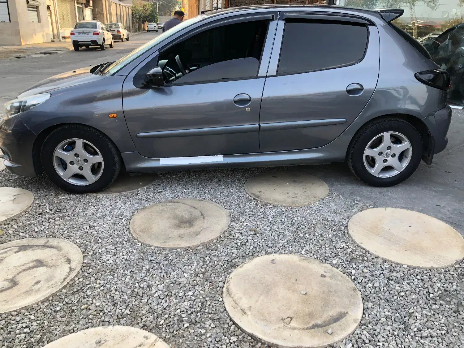 207دنده ای|خودرو سواری و وانت|گرگان, |دیوار