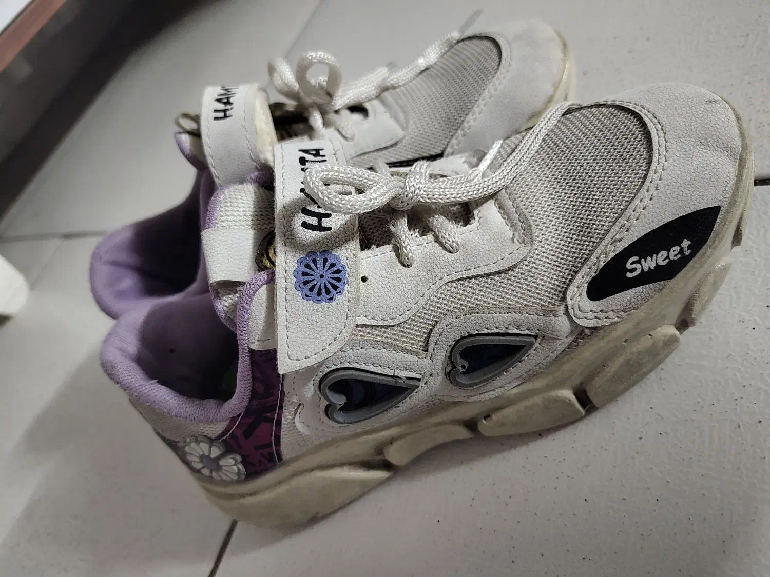 کفش دخترانه|کفش و لباس بچه|مشهد, نوید|دیوار