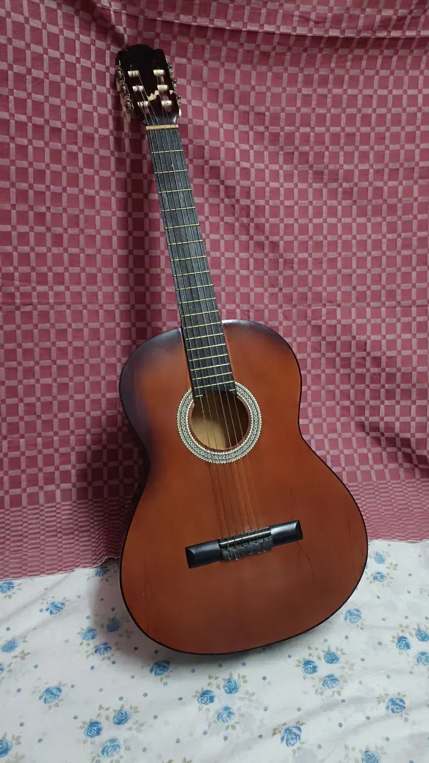 گیتار کلاسیک ایرانی|گیتار، بیس، امپلیفایر|بهشهر, |دیوار