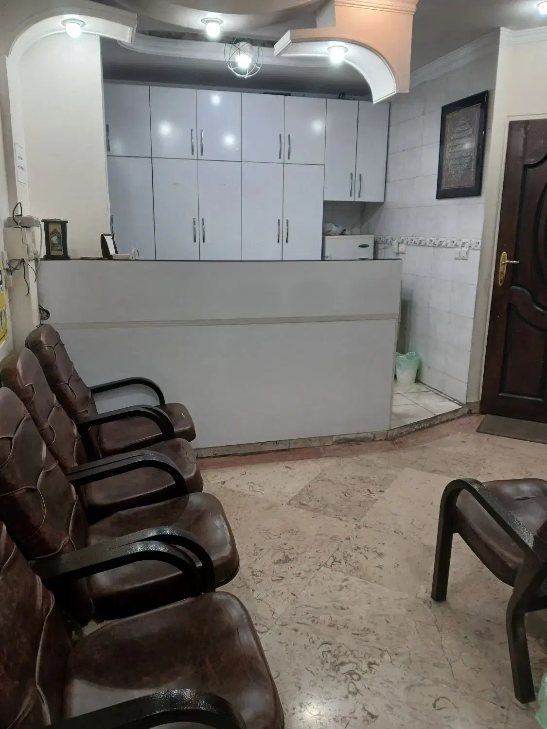 تزریقاتی خانم نیازمندیم|استخدام درمانی، زیبایی، بهداشتی|تهران, کرمان|دیوار