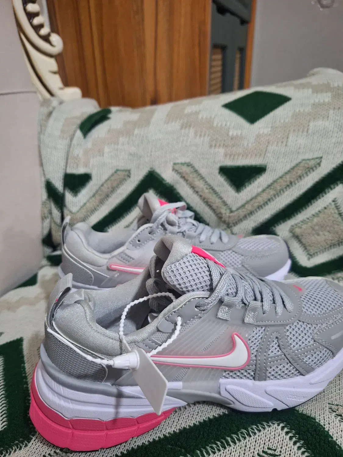 کفش نایک شماره ۳۹|کیف، کفش، کمربند|مشهد, کوشش|دیوار